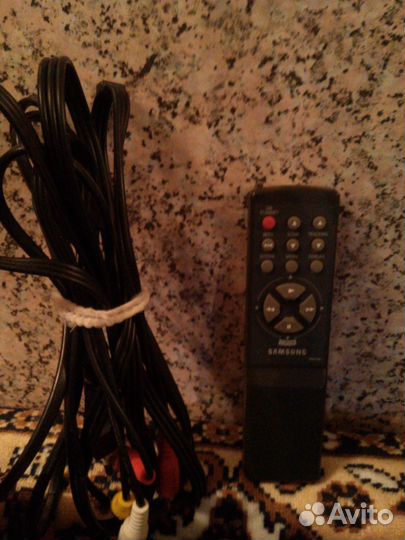 Видеомагнитафон кассетный