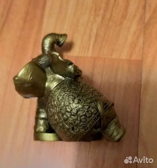 Статуэтка слон