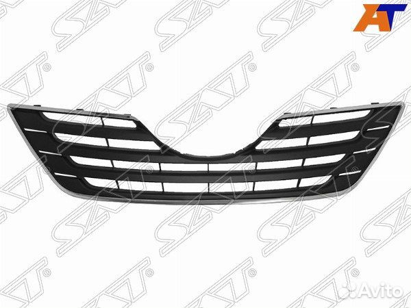 Решетка радиатора toyota camry