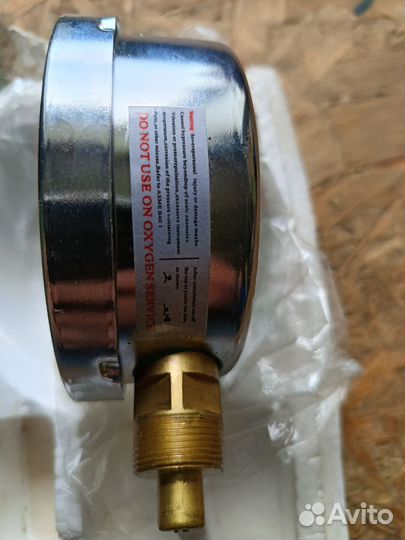 Манометр давления масла