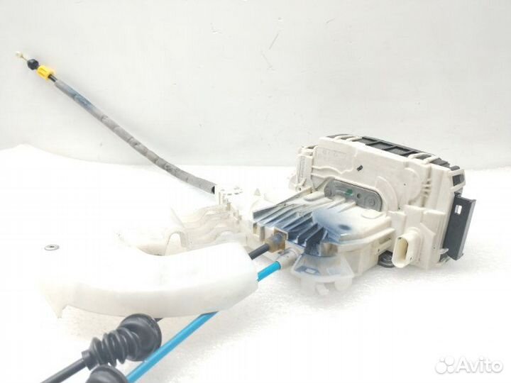 Замок двери задний правый Mercedes-Benz Cls-Class