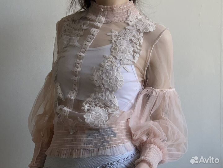 Кружевная блузка