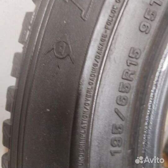 Dunlop SP Winter Ice 01 195/65 R15