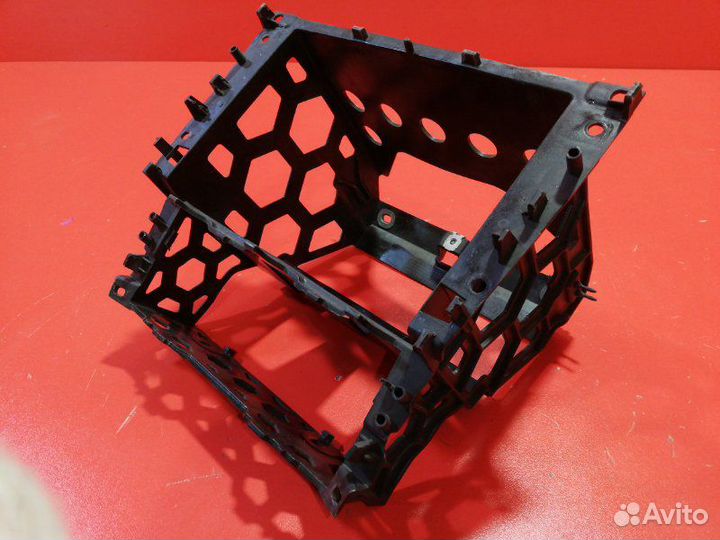 Кронштейн магнитолы Volkswagen Polo 602 cfna 2013