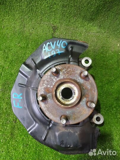 Кулак поворотный передний правый Toyota Camry