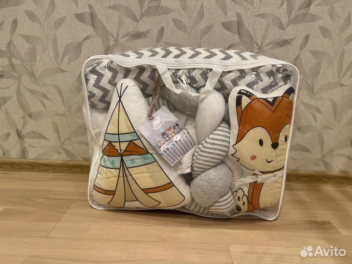 Бортики в детскую кроватку в отличном состоянии