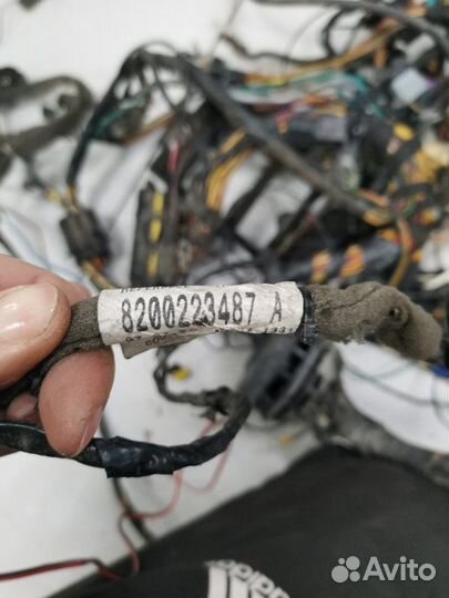 Проводка салона Renault Symbol седан K7JA700 2005