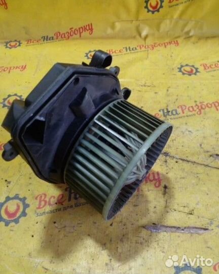 Моторчик печки Volkswagen Passat B5