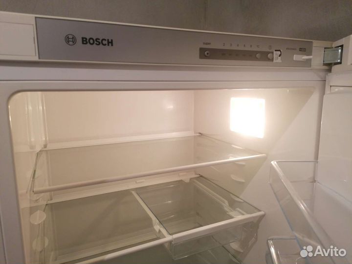 Холодильник Bosch KGV36VW13R