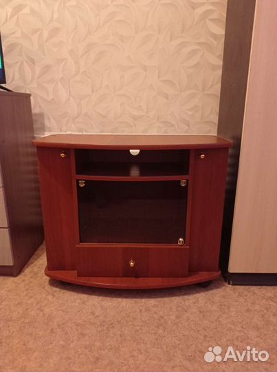 Тумба под телевизор