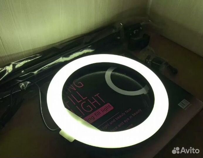 Кольцевая Лампа 26 см