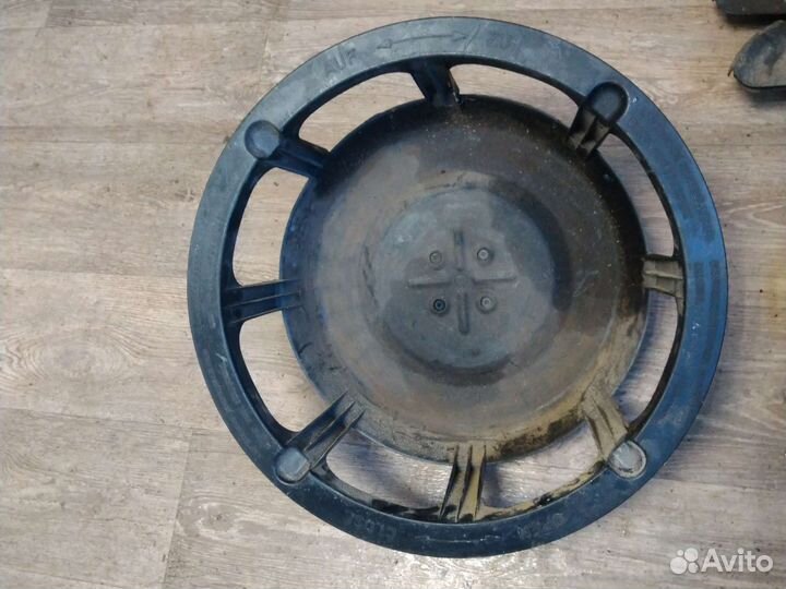 Крепление запасного колеса Mercedes-Benz E-class