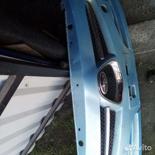 Бампер субару р2