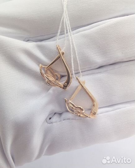 Золотые серьги