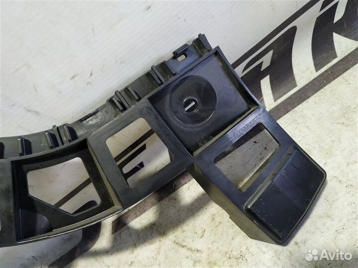 Кронштейн бампера задний правый Volkswagen Tiguan