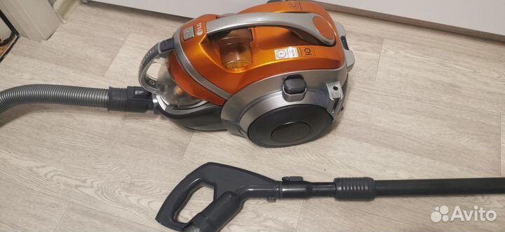 Пылесос lg vk 73203