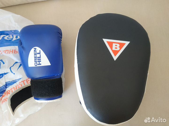Боксерские перчатки детские новыe