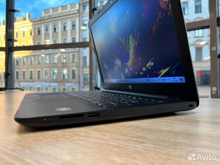 Ноутбук HP на i3