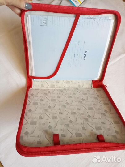 Набор для школ подставка, ручка, тетради, альбом