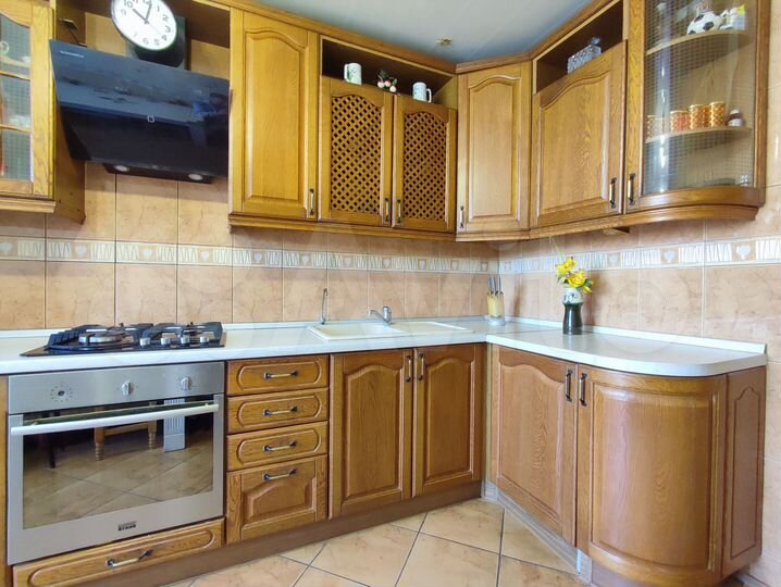 4-к. квартира, 98 м², 2/5 эт.