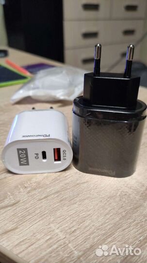 Зарядное устройство для телефона PD20w QC3.0