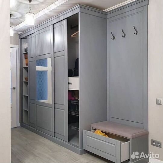 Шкаф двухстворчатый