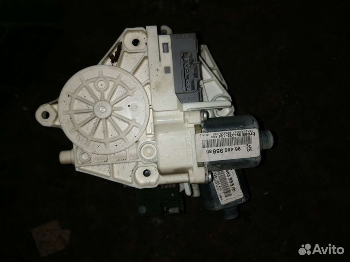 Стеклоподъемник peugeot 407