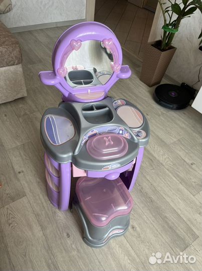 Детский туалетный столик