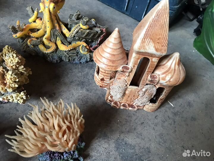 Украшения для аквариума