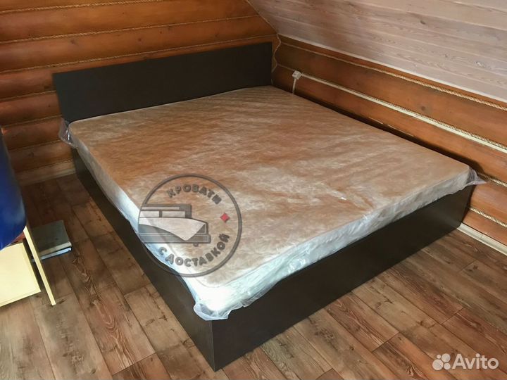 Кровать двуспальная