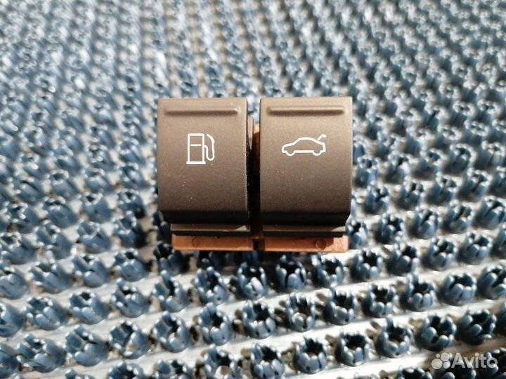 Блок кнопок Volkswagen Passat