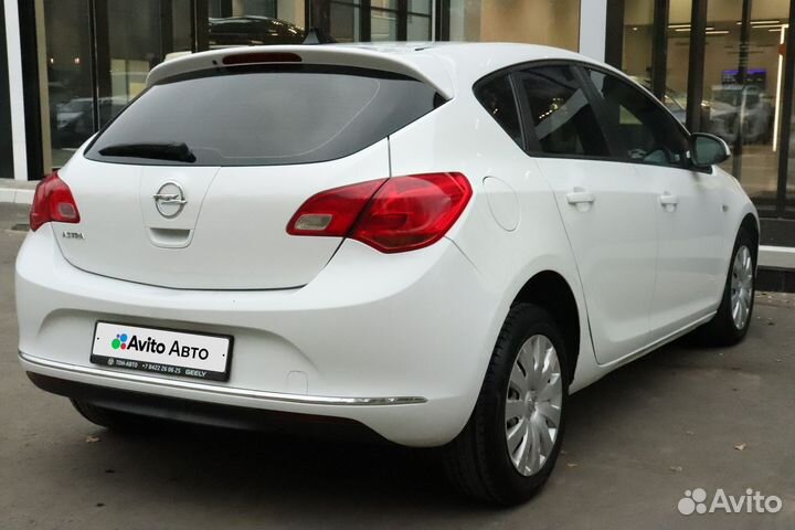 Opel Astra 1.6 МТ, 2013, 158 950 км