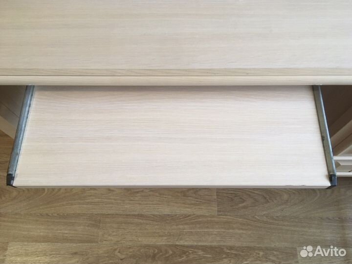 Письменный / компьютерный стол