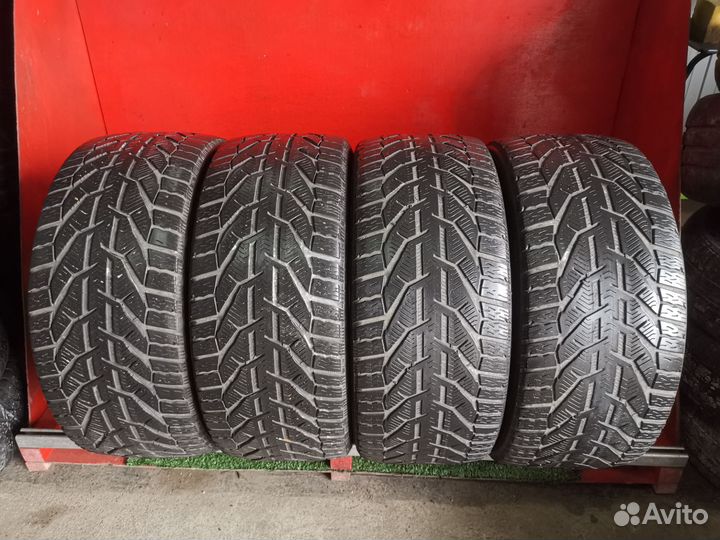 Kormoran Snow 245/45 R18