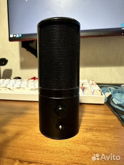 Микрофон razer seiren x