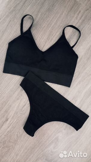 Спортивный комплект женский