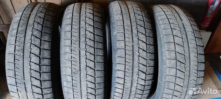 Bridgestone Blizzak VRX 225/60 R17 99S