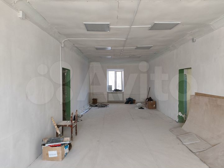 Офисные помещения, 237.7 м² рядом с остановкой