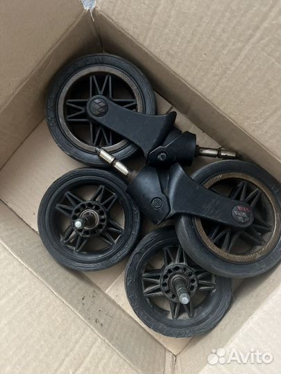 Колеса от коляски maclaren atom