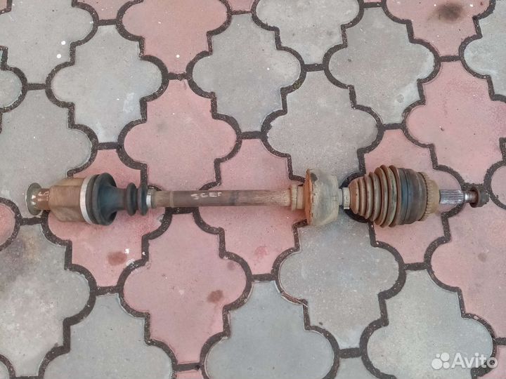 Полуось правая,привод,Renault scenic 1 1.6б, 02г