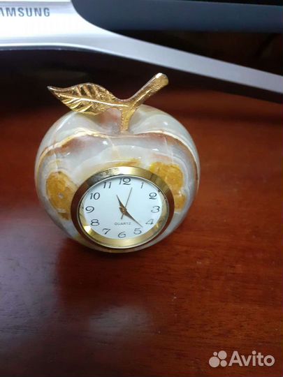 Фигурки из камня оникс