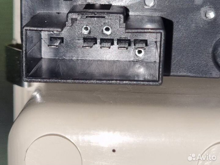 Плафон салонный Geely Atlas NL-3 2.4 2021