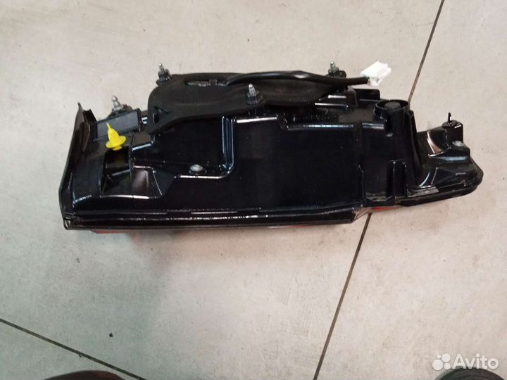 Фонарь задний внутренний правый Lexus NX 2017-2021