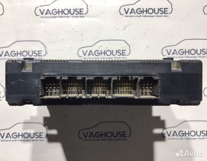 Блок управления климат-контролем Audi A8 D2 3.7