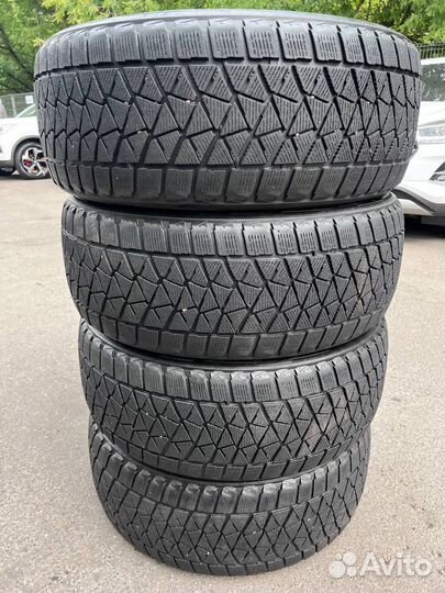 Bridgestone Blizzak DM-V2 265/45 R21 104T