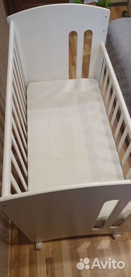 Детская кровать с матрасом