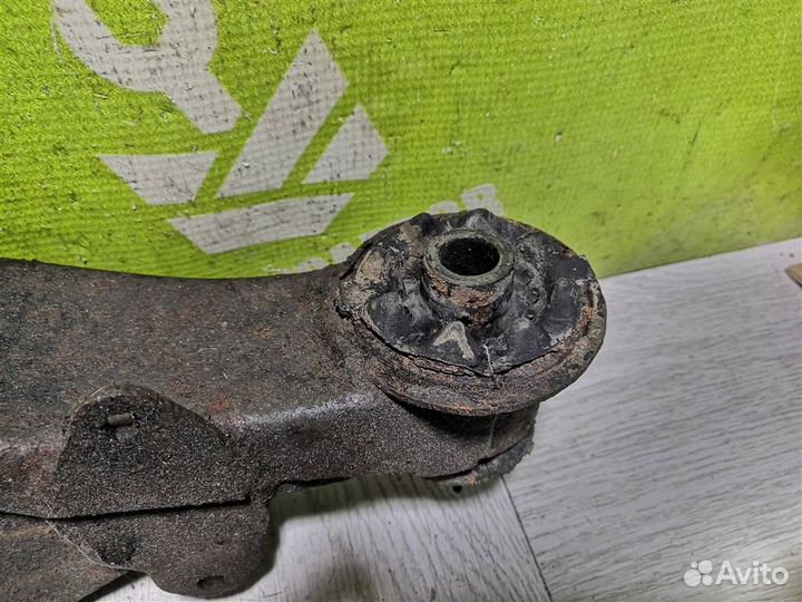 Кронштейн редуктора Тойота Карина 2 87-92