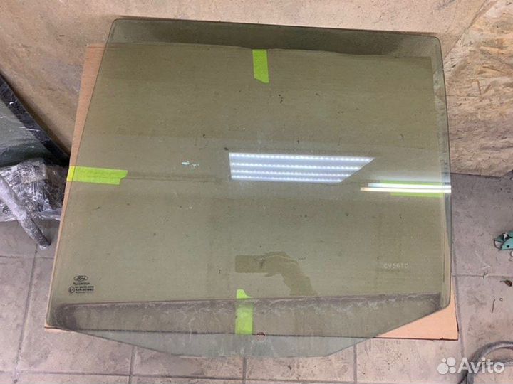 Стекло двери заднее левое Ford Fusion хетчбэк 1.6