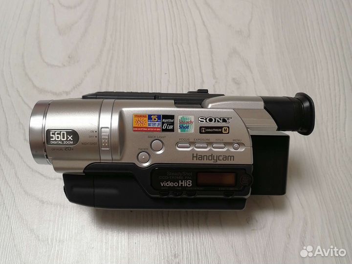 Видеокамера sony handycam ccd-tr748e