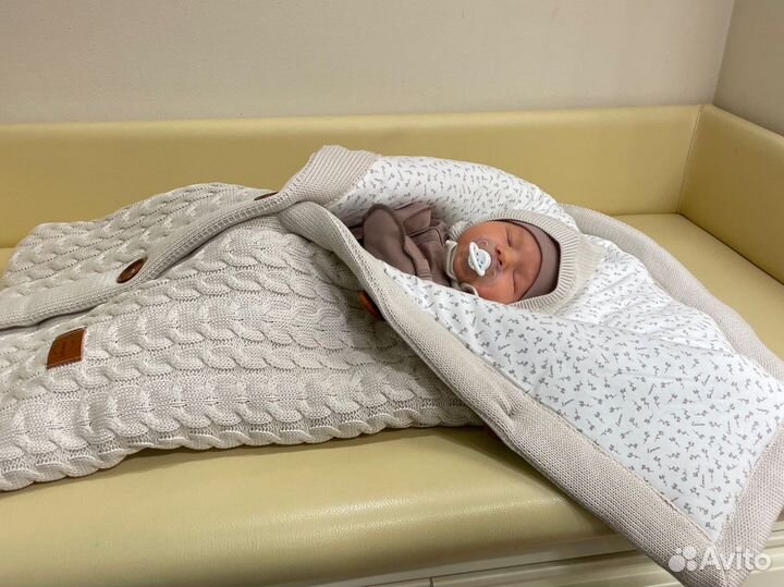 Конверт Classic с отверстиями для автокресла